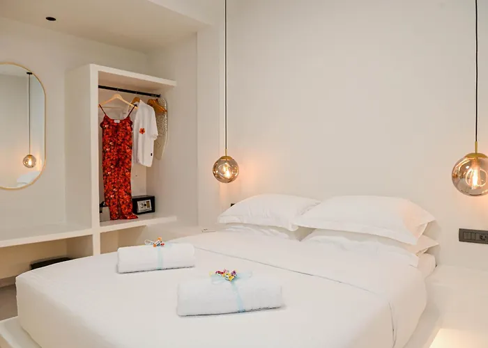 Omnia * סנטוריני